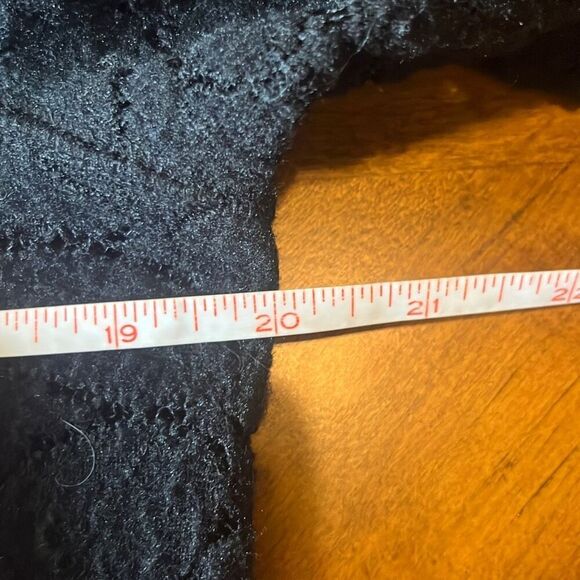 Lucky Brand Sm Black Pullover Crochet Knit Crewneck Sweater Minimalist Stretch - Picture 8 of 9